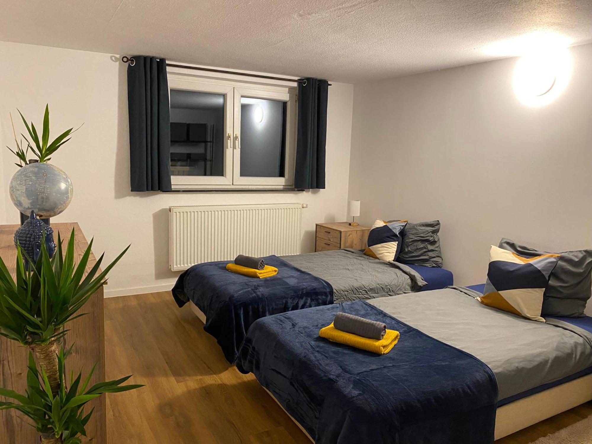 Apartment Roomy Comfort - Zwischen Heidelberg Und Mannheim Edingen-Neckarhausen エクステリア 写真