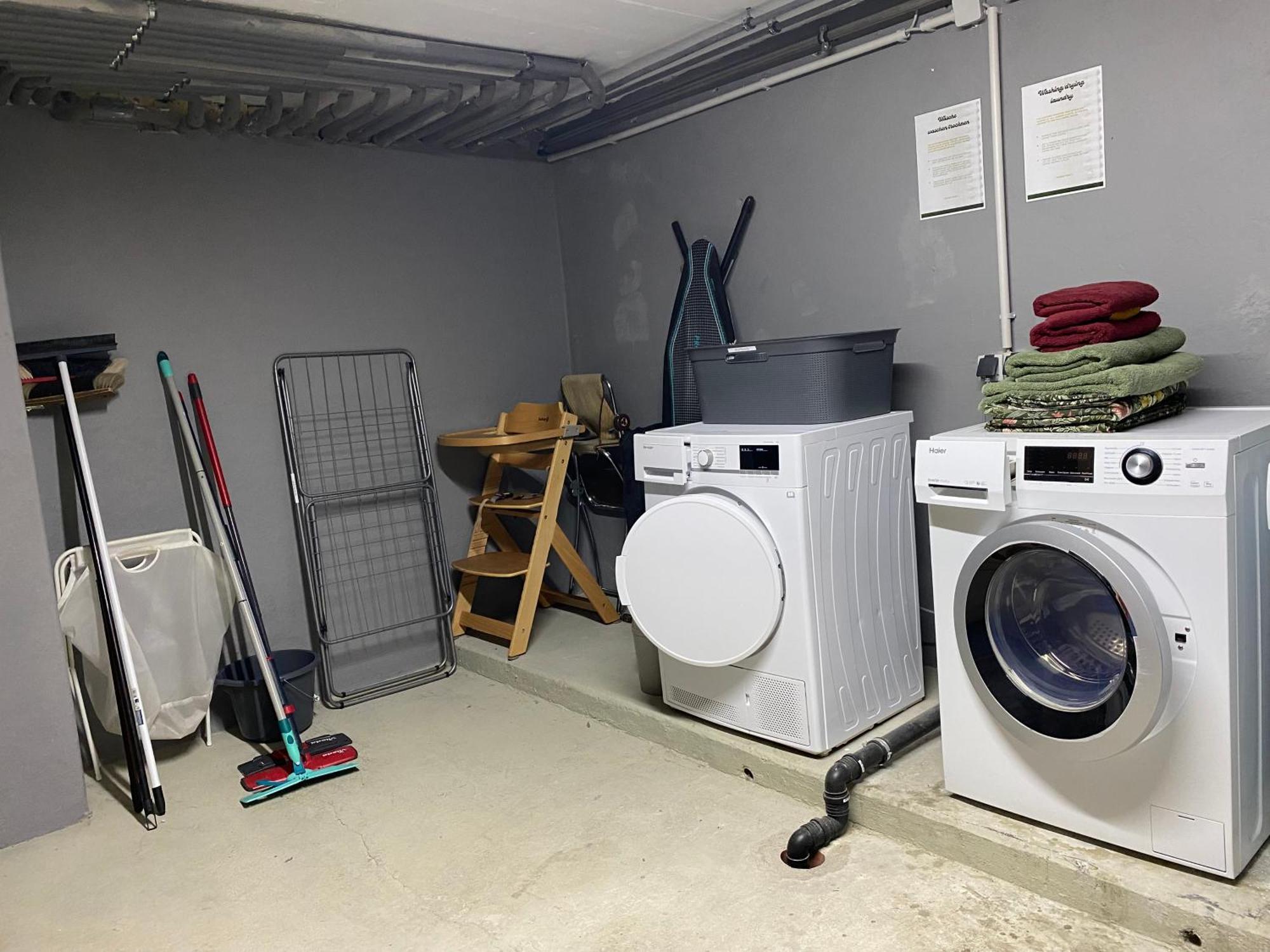 Apartment Roomy Comfort - Zwischen Heidelberg Und Mannheim Edingen-Neckarhausen エクステリア 写真