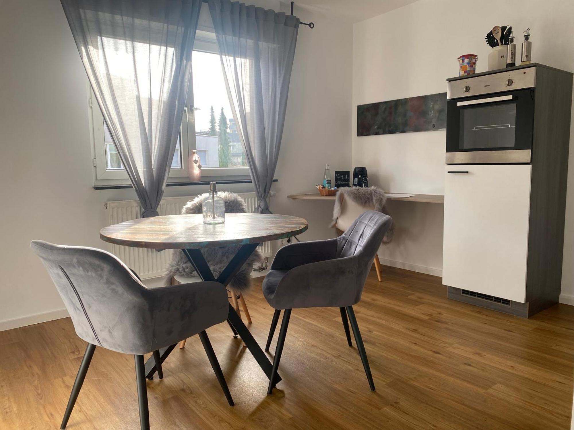 Apartment Roomy Comfort - Zwischen Heidelberg Und Mannheim Edingen-Neckarhausen エクステリア 写真
