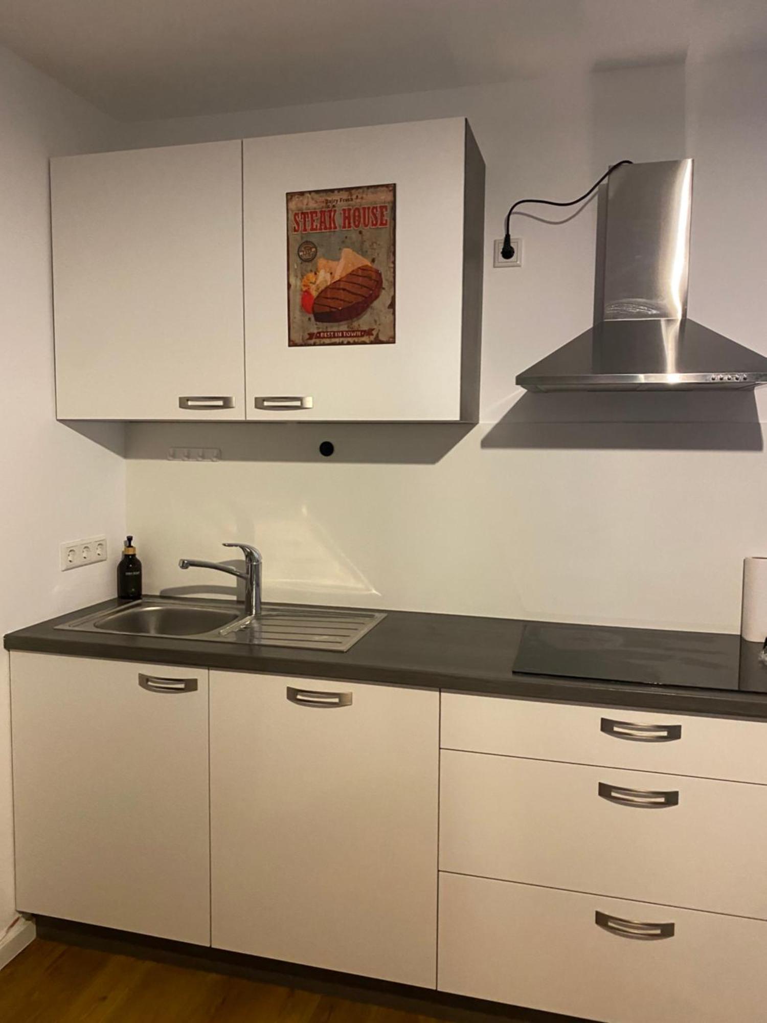 Apartment Roomy Comfort - Zwischen Heidelberg Und Mannheim Edingen-Neckarhausen エクステリア 写真