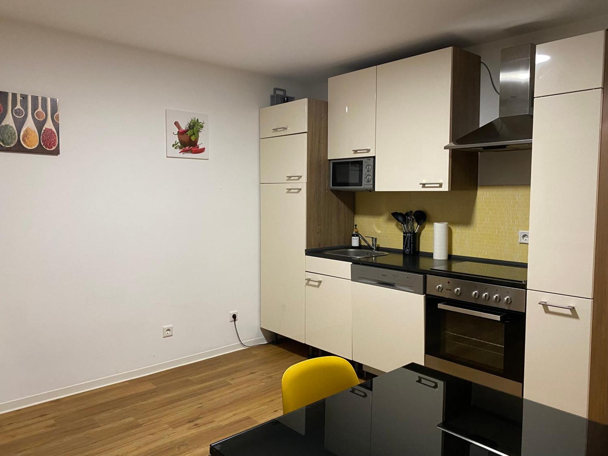 Apartment Roomy Comfort - Zwischen Heidelberg Und Mannheim Edingen-Neckarhausen エクステリア 写真