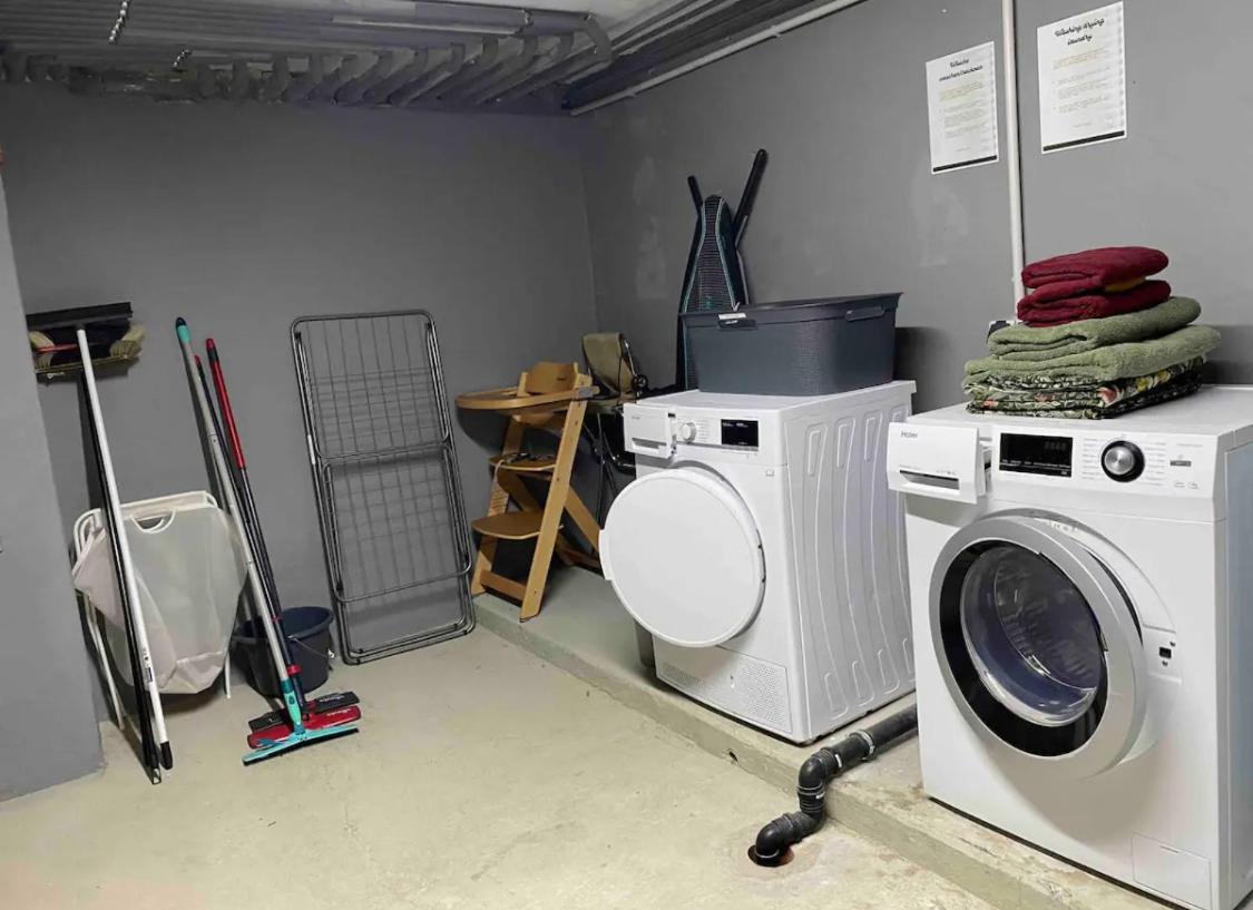 Apartment Roomy Comfort - Zwischen Heidelberg Und Mannheim Edingen-Neckarhausen エクステリア 写真