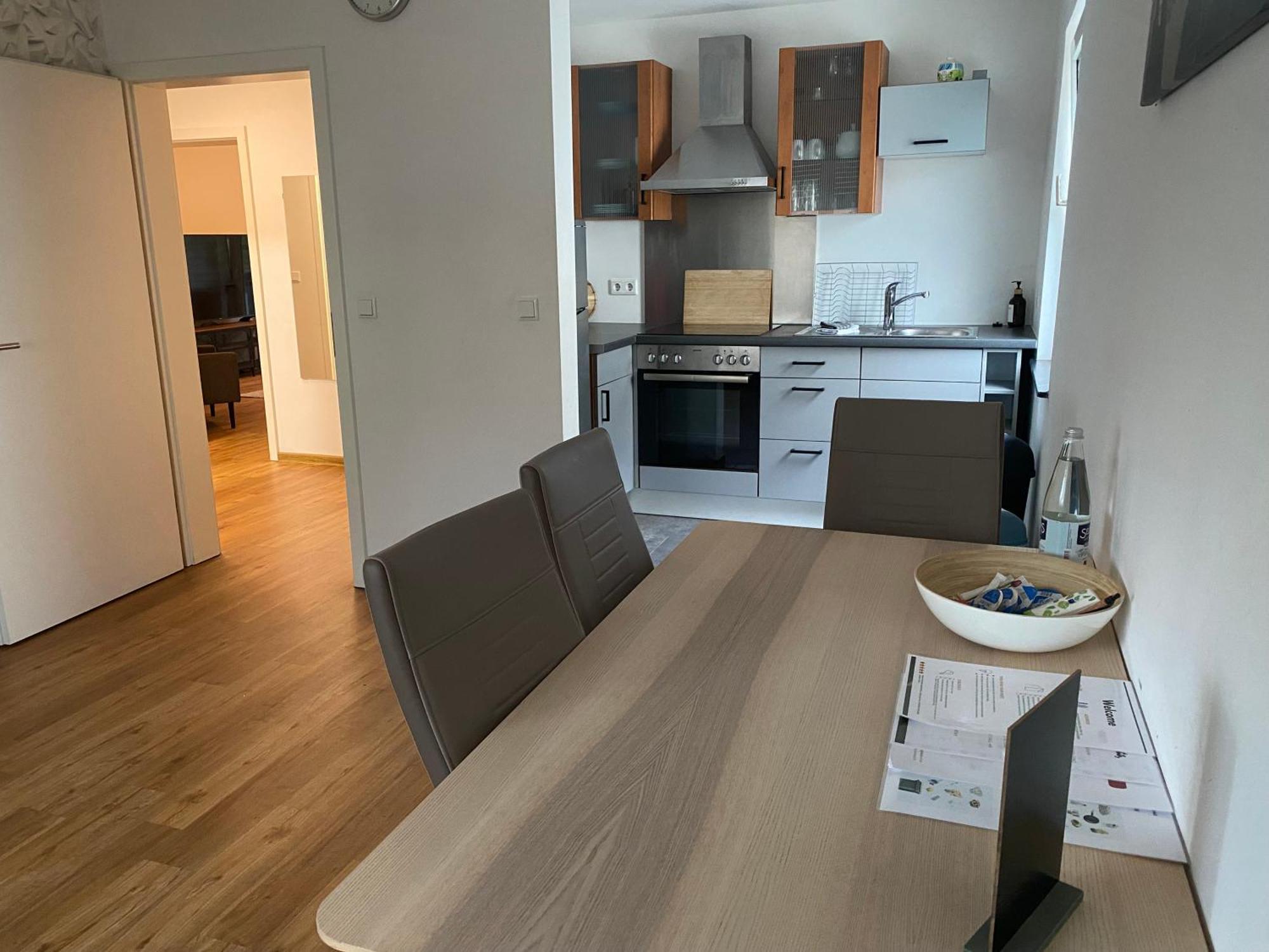 Apartment Roomy Comfort - Zwischen Heidelberg Und Mannheim Edingen-Neckarhausen エクステリア 写真